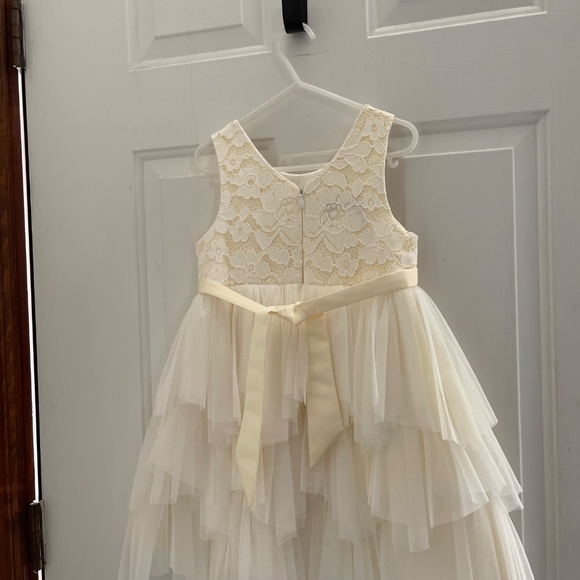 Couture Princess Girls Lace & Layered Tulle Dress Size 5 - Picture 2 of 11